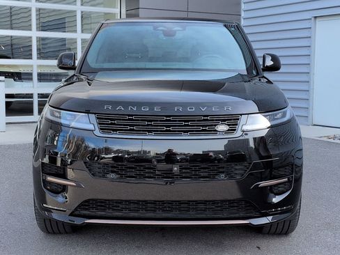 Used 2024 Land Rover Range Rover Sport Dynamic SE image 2