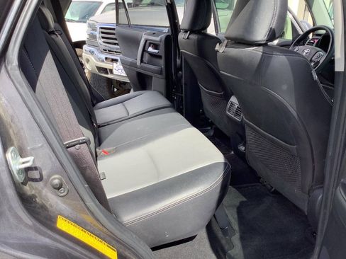 Used 2020 Toyota 4Runner SR5 Premium AWD/4WD image 32