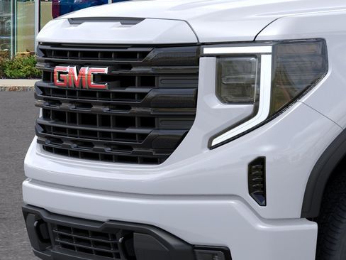 Used 2025 GMC Sierra 1500 Elevation AWD/4WD image 49