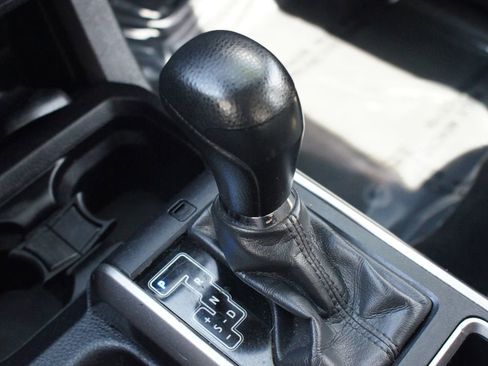 Used 2023 Toyota Tacoma SR5 AWD/4WD image 11