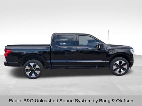 Used 2023 Ford F150 Lightning Platinum AWD/4WD image 5