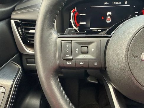 Used 2024 Nissan Rogue Platinum w/ Platinum Premium Package FWD image 33