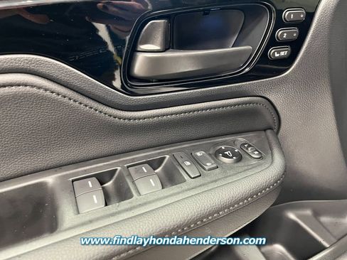 New 2026 Honda Odyssey Touring image 12