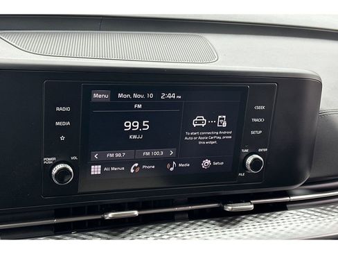 Used 2024 Kia Carnival LX image 20