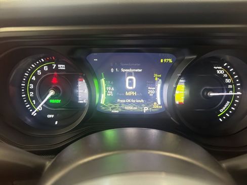 Certified 2025 Jeep Wrangler Unlimited Sahara AWD/4WD image 10