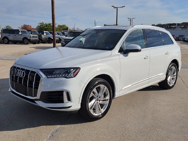 Used 2023 Audi Q7 3.0T Premium Plus w/ Premium Plus Package AWD/4WD image 9