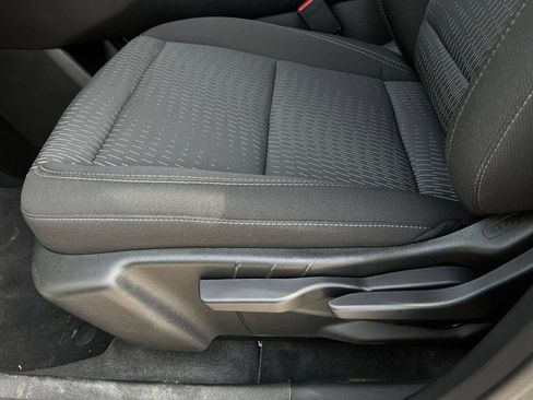 Used 2026 Chevrolet Equinox LT AWD/4WD image 27