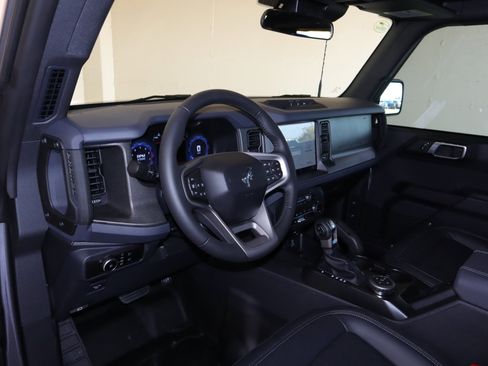 New 2025 Ford Bronco Big Bend w/ Black Diamond Package image 21