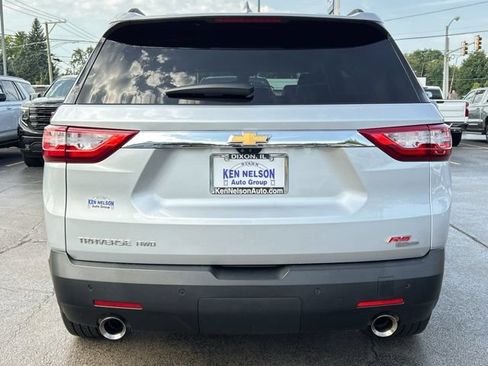 Used 2021 Chevrolet Traverse LT w/ LT Premium Package AWD/4WD image 8