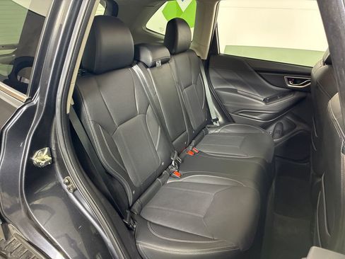 Used 2019 Subaru Forester Limited image 31