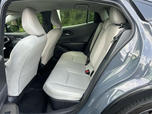 Used 2026 Toyota Prius XLE FWD image 8