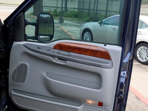 Used 2003 Ford F250 XL image 12