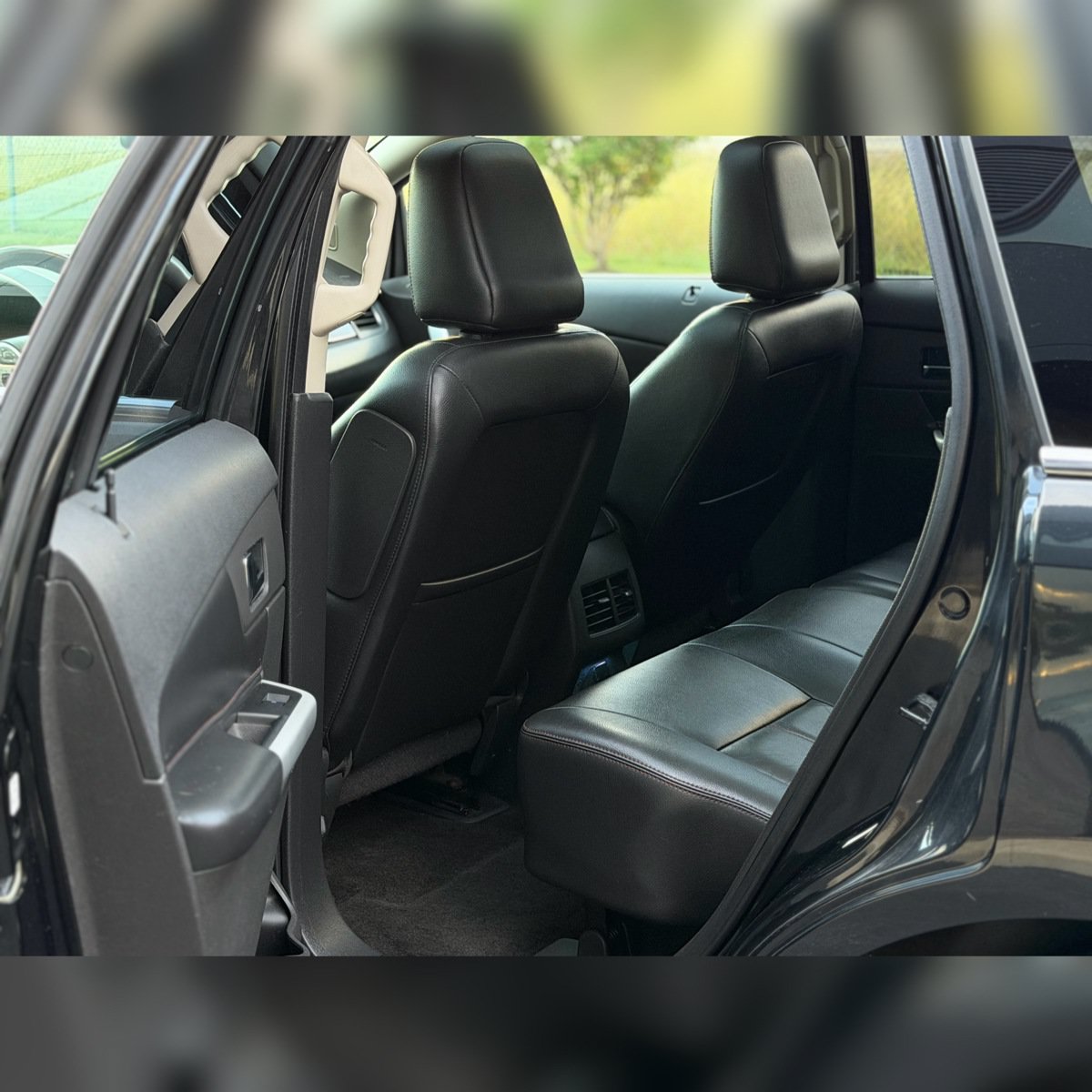 Used 2011 Ford Edge Limited w/ 301A Rapid Spec Order Code FWD image 7