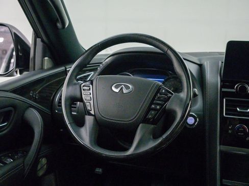 Used 2024 INFINITI QX80 Sensory image 11