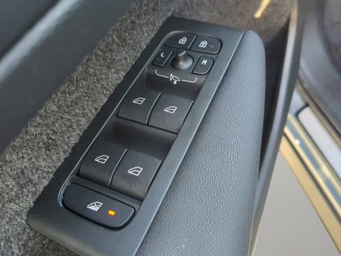 Used 2023 Volvo XC40 B5 Plus w/ Protection Package Premier AWD/4WD image 55