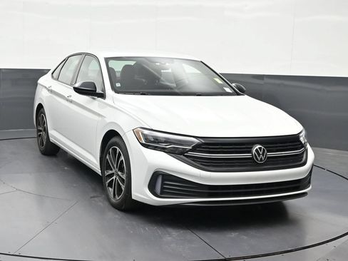 Used 2023 Volkswagen Jetta Sport FWD image 7