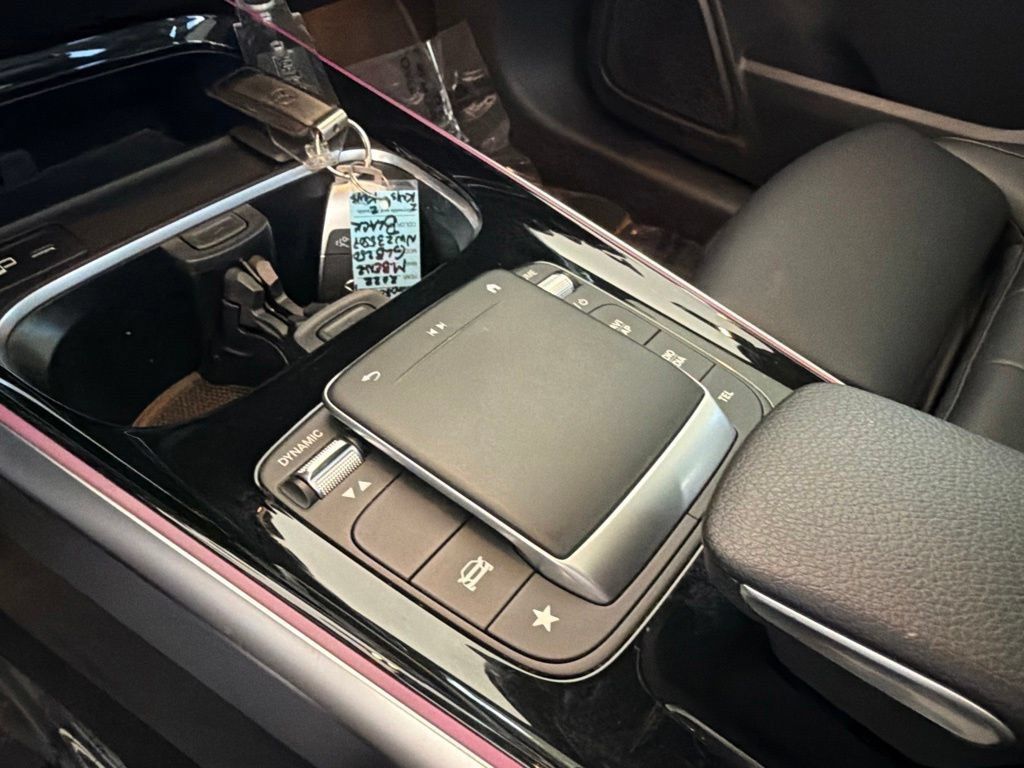 Used 2022 Mercedes-Benz GLB 250 image 52