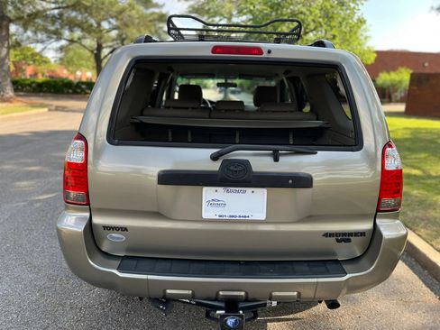 Used 2006 Toyota 4Runner Sport RWD image 19