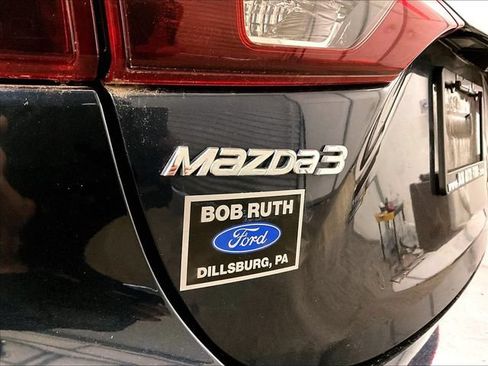 Used 2018 MAZDA MAZDA3 Touring FWD image 13
