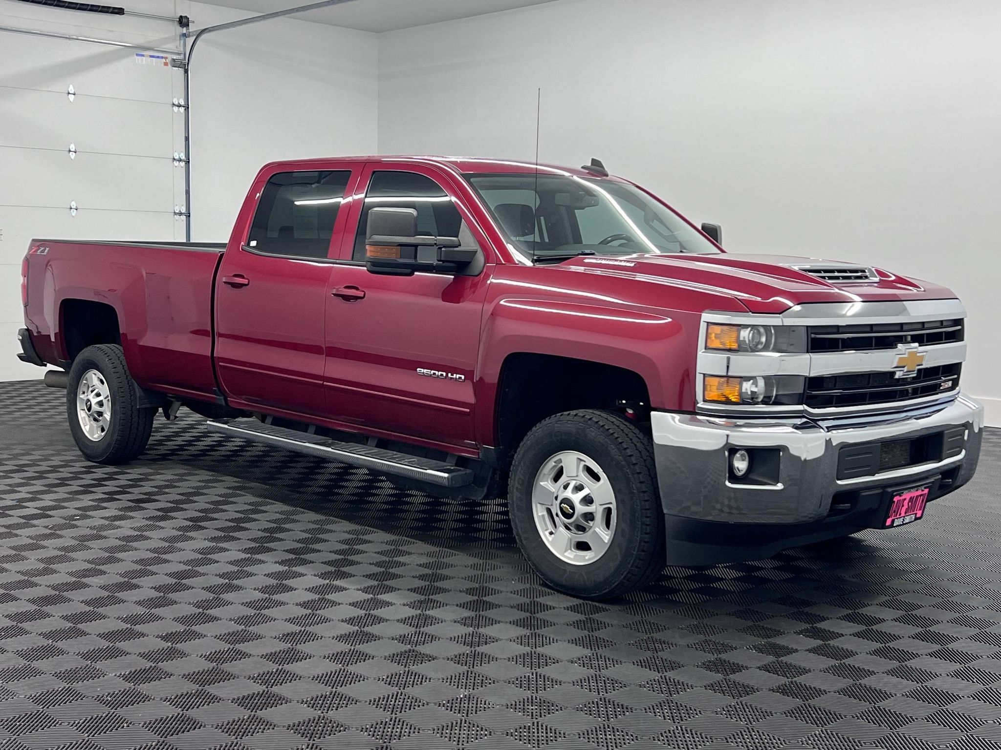 Used 2018 Chevrolet Silverado 2500 LT w/ LT Convenience Package AWD/4WD image 7