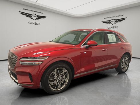 Used 2025 Genesis GV70 2.5T w/ Select Package AWD/4WD image 1