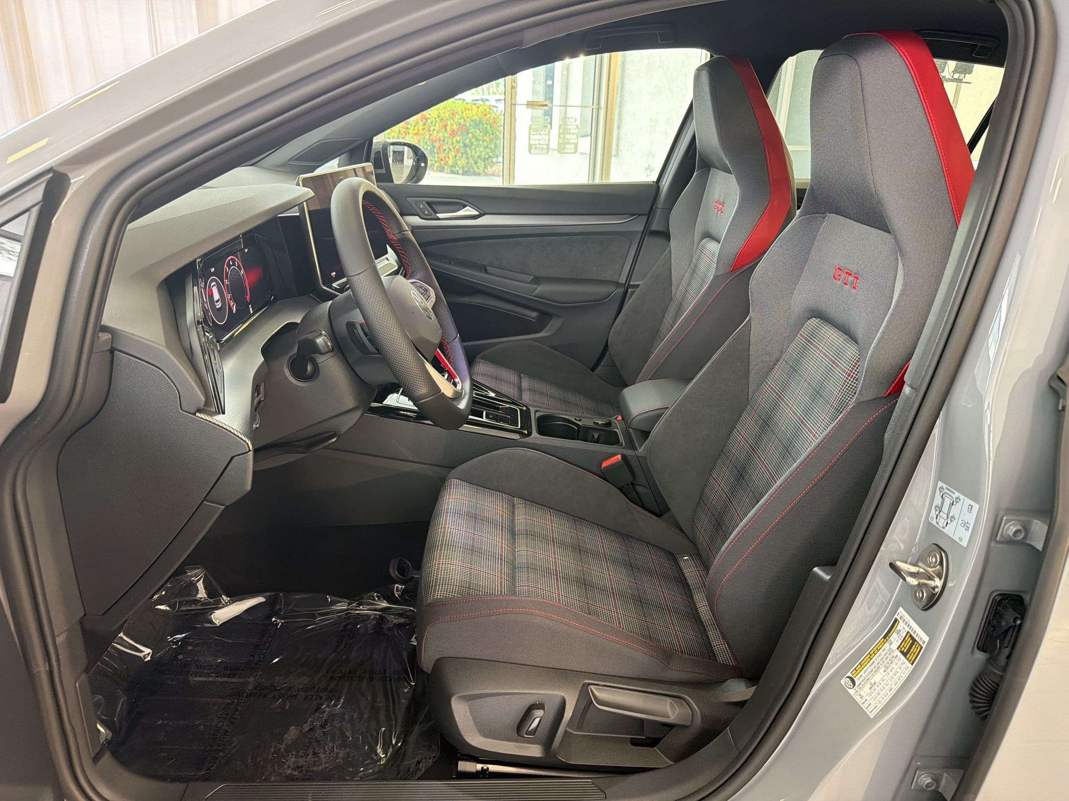 New 2026 Volkswagen Golf SE FWD image 5