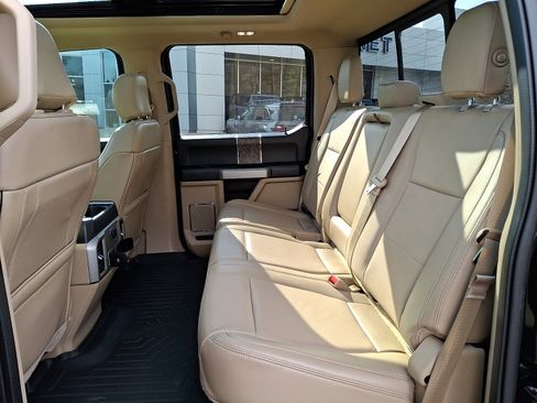 Used 2018 Ford F350 Lariat w/ Lariat Ultimate Package image 13