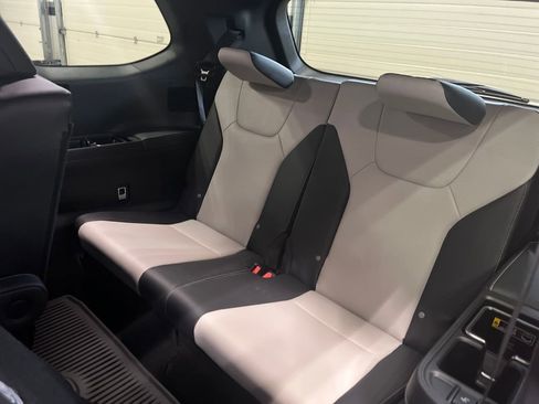 New 2026 Lexus TX 500h AWD image 10