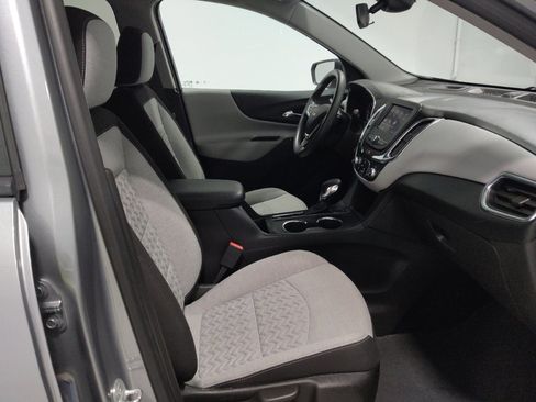 Used 2023 Chevrolet Equinox LS AWD/4WD image 21