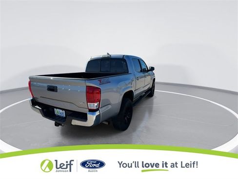 Used 2016 Toyota Tacoma SR5 w/ Towing Package image 10