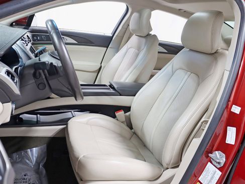 Used 2019 Lincoln MKZ Reserve image 25