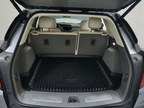Used 2021 Cadillac XT5 Premium Luxury w/ LPO, Floor Liner Package image 20
