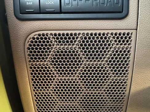 Used 2013 Jeep Wrangler Unlimited Rubicon w/ Connectivity Group AWD/4WD image 12