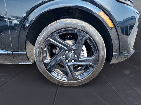 Used 2024 Chevrolet Equinox EV RS image 9