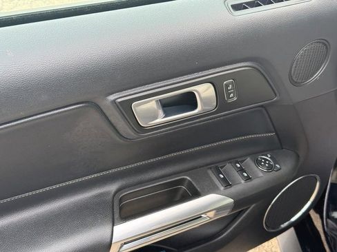 Used 2022 Ford Mustang Premium RWD image 18