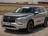 Used 2024 Mitsubishi Outlander SE image 3