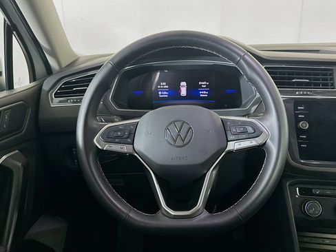 Used 2024 Volkswagen Tiguan S image 17