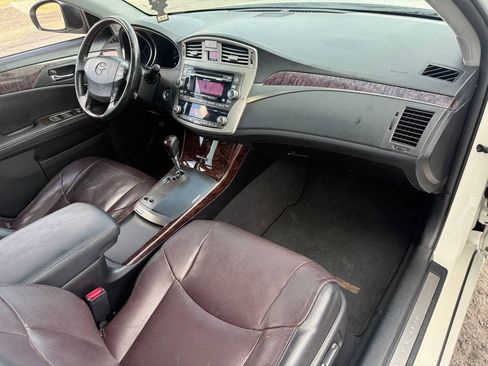 Used 2011 Toyota Avalon Limited FWD image 12
