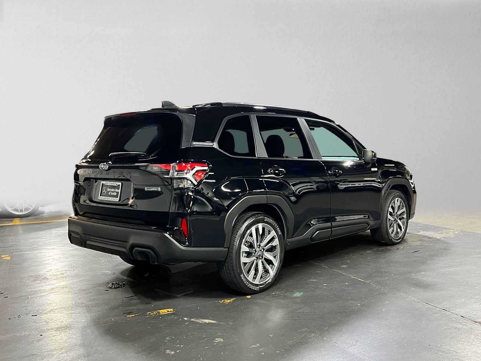 Used 2025 Subaru Forester Touring AWD/4WD image 3