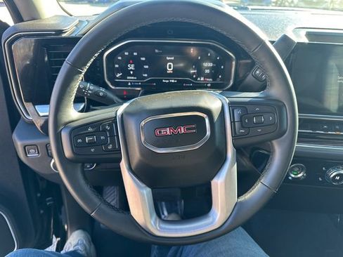 Used 2024 GMC Sierra 1500 Elevation image 28