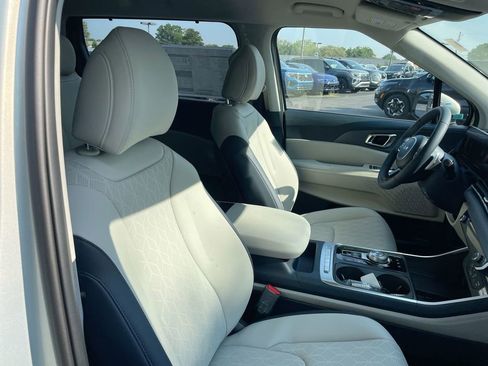 New 2026 Kia Carnival EX image 52