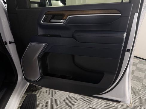 Used 2024 Chevrolet Silverado 3500 High Country w/ High Country Premium Package image 33