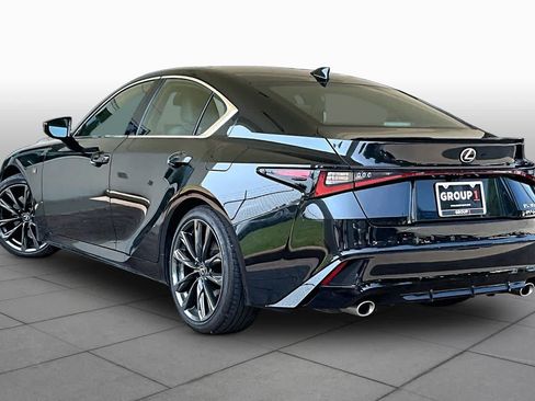 Used 2025 Lexus IS 350 F Sport RWD image 11