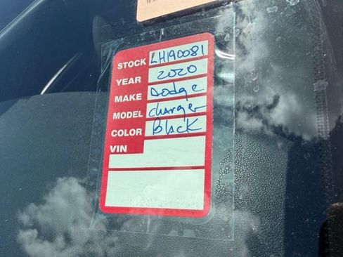 Used 2020 Dodge Charger SXT RWD image 5