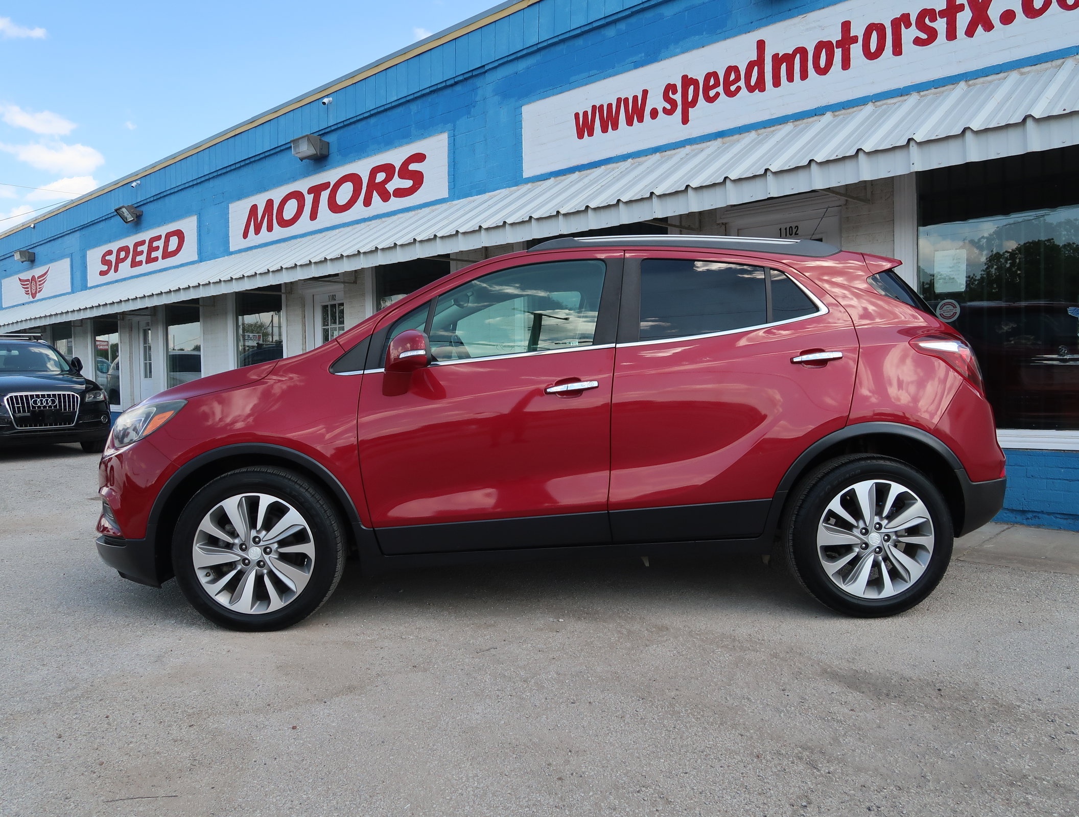 Used 2018 Buick Encore Preferred FWD image 3