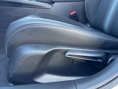 Used 2023 Honda Civic Sport image 15