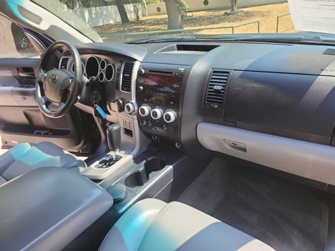 Used 2013 Toyota Sequoia SR5 w/ Premium Pkg RWD image 44