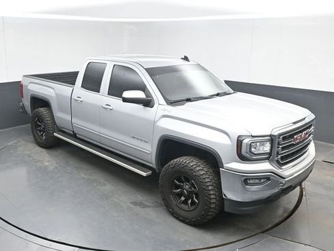 Used 2016 GMC Sierra 1500 SLE w/ SLE Value Package AWD/4WD image 19