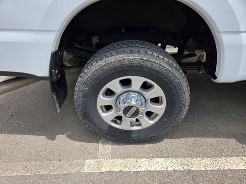 Used 2024 Ford F350 XLT AWD/4WD image 5