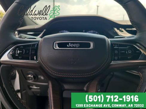 Used 2023 Jeep Grand Cherokee Summit AWD/4WD image 13